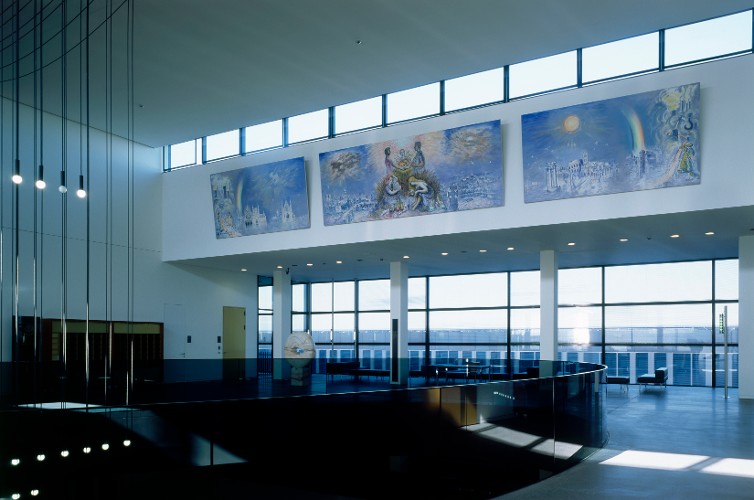 Permanent loan / Luxembourg / 1973 ǀ Two triptyques | Oil on canvas mounted on wood panels | 205 x 551 cm (central panels) and 205 x 386 cm (side panels) | Title translated (EN) - Justice and Peace