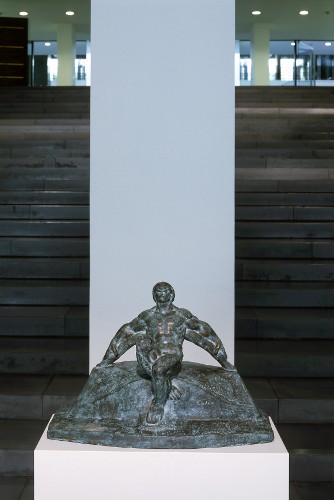 Gift / Romania / 2009 |Bronze | 42 x 63 x 30 cm | Title translated (EN) - The Archer