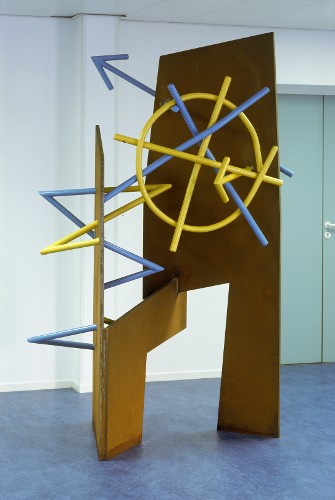 Permanent loan / Luxembourg / 1995 ǀ Corten steel | 230 x 130 x 110 cm | Title translated (EN) - Hunter II