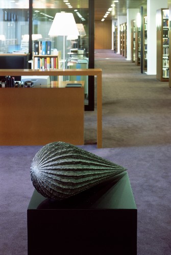 Deposit / Finland / 1999 | Diorite | 25 x 65 x 25 cm | Title translated (EN) - The seed