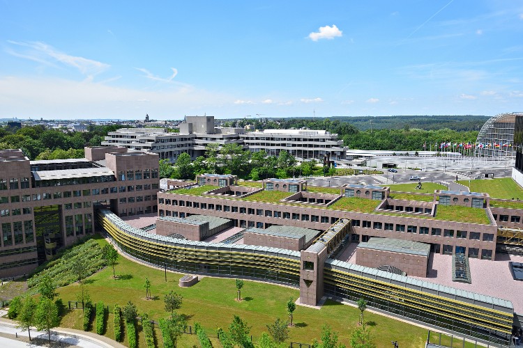 <div class="wysiwyg"><p>© European Union 2016</p></div>